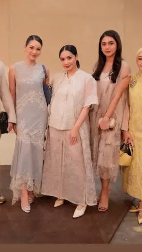 Potret Para Artis Cantik di Gelaran Show Sapto Djojokartiko Spring Summer 2025, Ada Nagita Slavina & Raline Shah