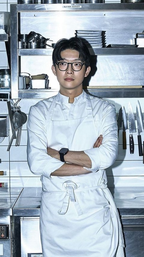 Dari Cerai hingga Tuduhan Selingkuh, Dispatch Bongkar Semua Kisah Chef Triple Star Kang Seung Won