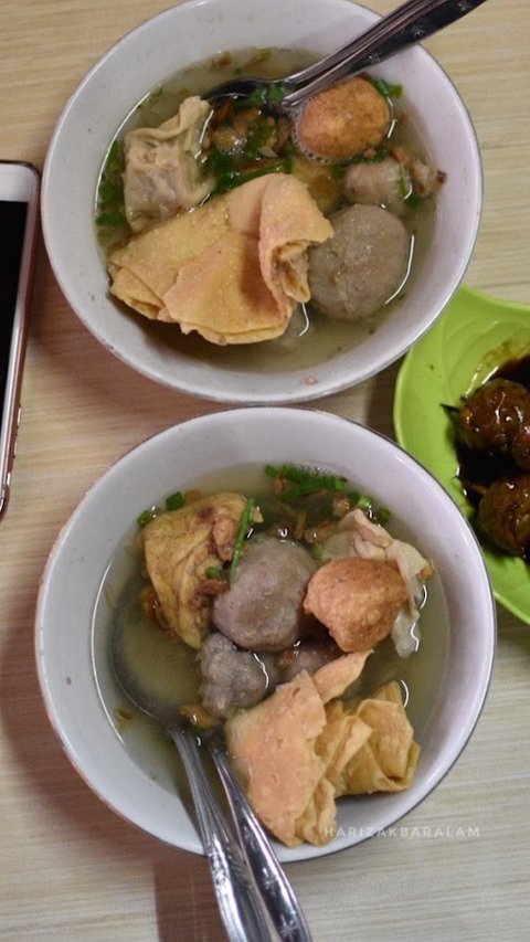 Dulu Kerja Ikut Orang dan Tak Punya Keahlian, Pria Ini Akhirnya Sukses Jadi Juragan Bakso Legendaris di Malang Laku 2 Ribu Porsi/hari