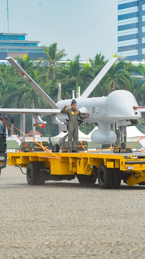 Ini Rangkaian HUT ke-79 TNI di Monas, Ada Manuver Tempur Pakai Drone dan Parade Alutsista Buatan dalam Negeri