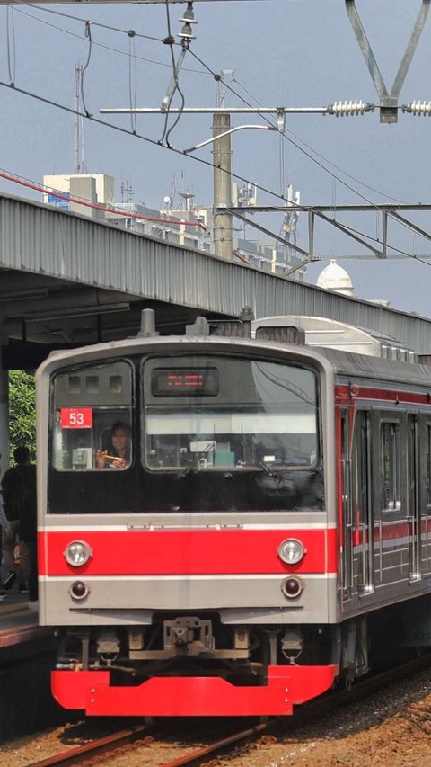 Hindari Kepadatan di Stasiun Juanda, Penumpang KRL Diminta Naik dari Sawah Besar dan Gondangdia