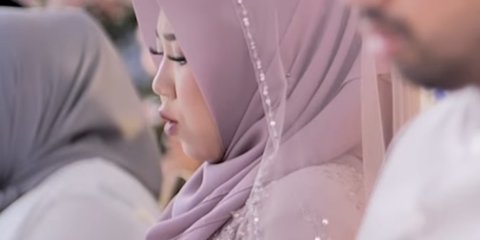 Kiky Saputri Gelar Acara Pengajian 4 Bulan Kehamilan, Dekorasi Tempat Cantik Dipenuhi Bunga-bunga