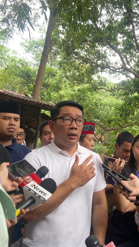 Bertepuk Sebelah Tangan, Pertemuan Ridwan Kamil dan Anies Baswedan