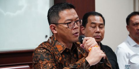 Waketum IPSI Sugiono Lepas Atlet Silat Indonesia ke Kejuaraan Asia di Uzbekistan