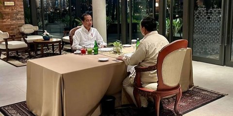 Momen Jokowi dan Prabowo Makan Malam, Dua Jam Berdiskusi