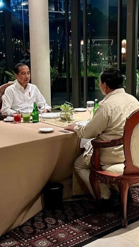 Jokowi dan Prabowo Makan Malam Berdua, Gerindra Sebut Saling Tukar Informasi hingga Bahas Kabinet