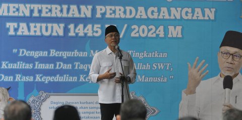 Momen Zulkifli Hasan Ingin Menangis saat Puji Jokowi: Kalau Diteruskan, Cepat Keluar Air Mata Pak