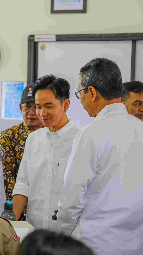 Gibran Minta Masukan Guru hingga Murid soal Menu Makan Bergizi Gratis