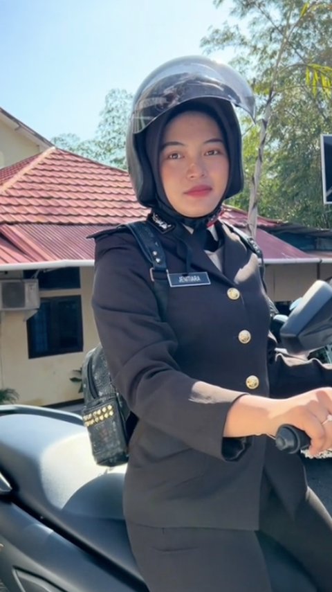 Komandan Polisi Razia Motor Polwan Cantik, Ditanya Foto Pacar Ternyata Habis Putus