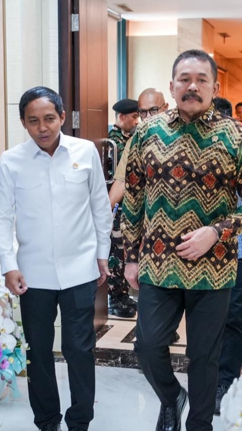 Menhut Raja Juli Bertemu Jaksa Agung, Siap Tindak Tegas Bisnis Ilegal di Kawasan Hutan