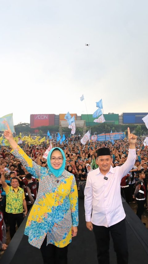 Di Hadapan Ribuan Massa Kampanye Akbar, Airin-Ade Janji Wujudkan Banten Maju Bersama