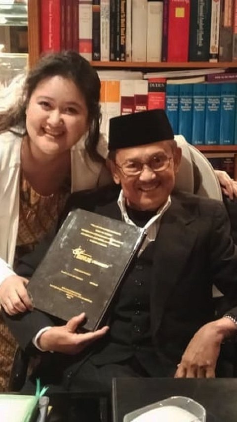 Kegemaran BJ Habibie yang Tak Banyak Orang Tahu