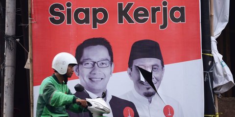 FOTO: Penampakan Baliho RK-Suswono di Jakarta Timur Diduga Jadi Sasaran Perusakan