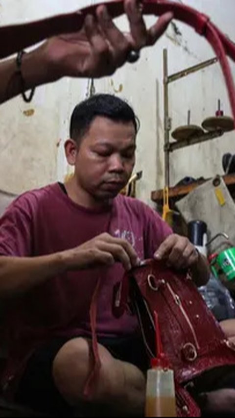 FOTO: Perjuangan Pelaku UMKM Pertahankan Usaha di Tengah Banjir Produk Impor