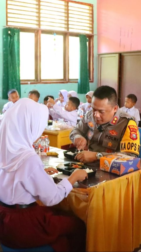 Dukung Asta Cita Presiden, Polres Rohil Gelar Makan Bergizi Sembari Cooling System Pilkada