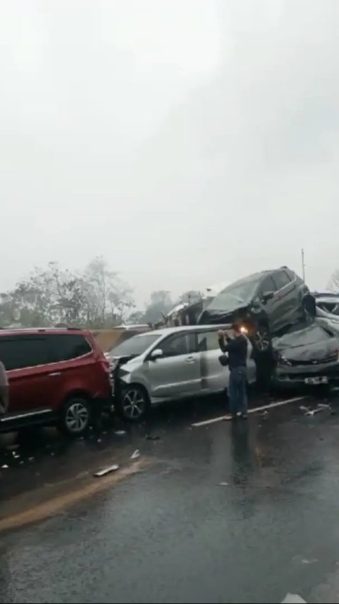 Masih Trauma, Sopir Truk Pemicu Kecelakaan Maut di Tol Cipularang Belum Bisa Diperiksa Polisi