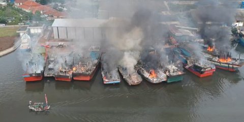 Kronologi 13 Kapal di Pelabuhan Pekalongan Terbakar, Ternyata Ini Pemicunya