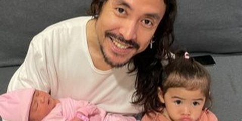 Selamat! Ello Dikaruniai Anak Kedua Berjenis Kelamin Perempuan, Istri Melahirkan di Tanggal Cantik