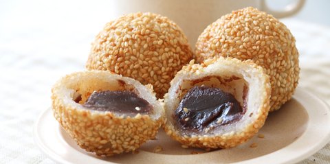 Berapa Kalori dan Nutrisi dari Kue Onde-onde? Camilan Tradisional yang Menyimpan Keajaiban Serat