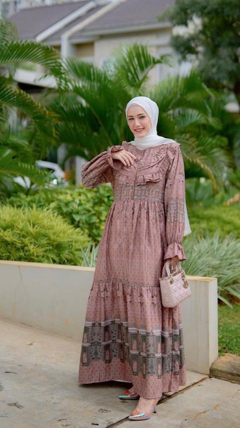 Rekomendasi Gamis Mahal yang Cocok untuk Lebaran 2025, Ada yang Rp180.000 Per Meter