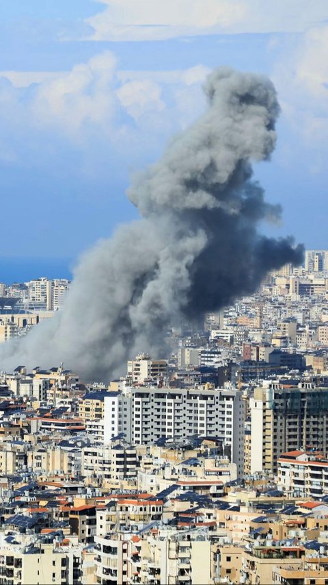 FOTO: Kejam! Tak Sampai Sejam Keluarkan Perintah Evakuasi, Israel Hujani Beirut dengan Bom