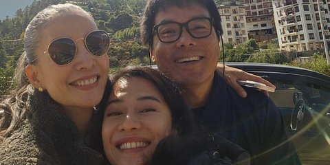 Potret Dian Sastro & Nadya Hutagalung Liburan Bareng ke Bhutan, Kecantikan Natural Terpancar Tak Kaleng-kaleng