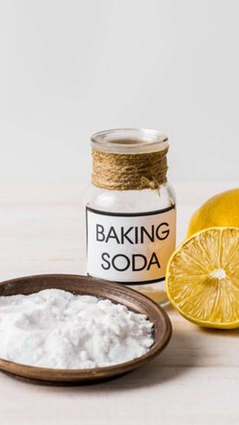 Baking Soda Jadi Rahasia Kecantikan Alami Perempuan yang Mengangkat Kulit Mati hingga Mencegah Rambut Lepek