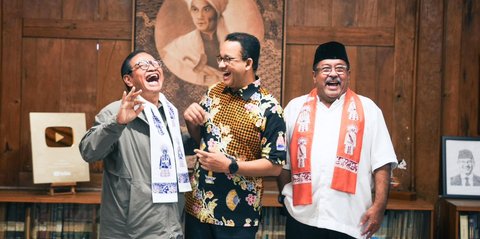 FOTO: Tawa Lepas Anies Baswedan dan Pramono-Rano, Sinyal Dukungan?