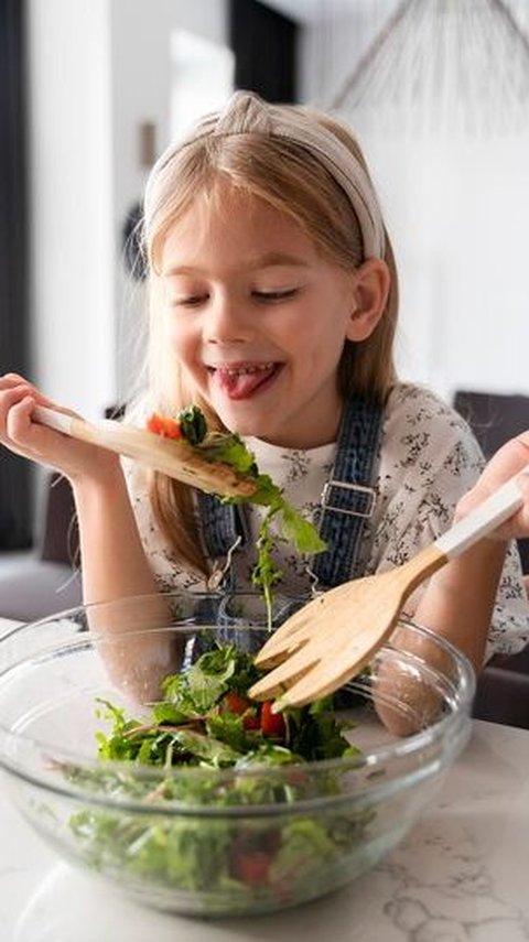 10 Cara Terapkan Pola Makan Sehat pada Anak yang Perlu Diterapkan Orangtua