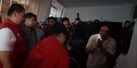 VIDEO: Momen Ketum PSSI Erick Thohir Membungkuk Minta Maaf ke Gibran Usai Indonesia Dibantai Jepang