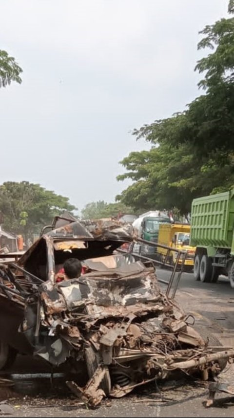 Ternyata Ini Penyebab Truk Muatan Lebih Sering Kecelakaan di Jalan