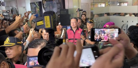 Tom Lembong Pertanyakan Dua Alat Bukti Penetapan Tersangka yang Tidak Pernah Dimunculkan