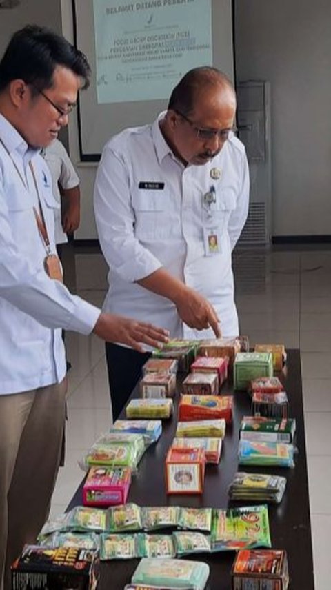 BPOM Blak-blakan Bahaya Gunakan Skincare Etiket Biru Tanpa Resep Dokter