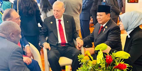 Momen Akrab Prabowo dan Erdogan di KTT G20 Brasil, Tangannya Sampai Digenggam Erat