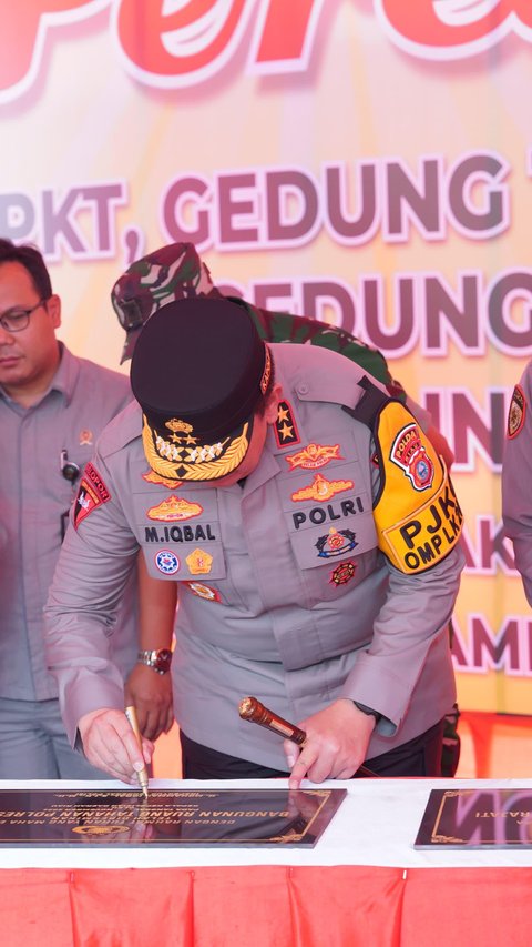 Resmikan Tiga Gedung Baru Polres Indragiri Hilir, Kapolda Harap Personel Tingkatkan Kinerja