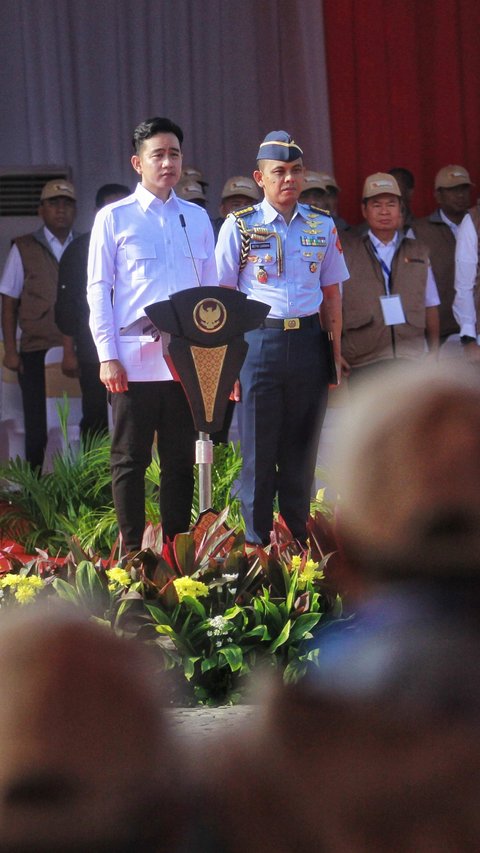 FOTO: Momen Wapres Gibran Pimpin Apel Siaga Pengawasan Pilkada 2024, Minta Bawaslu Tegas dan Adil