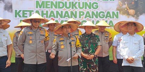 Kapolda Metro Tanam Bibit Jagung 15 Hektar Lahan SPN Lido, Dukung Program Pangan Prabowo