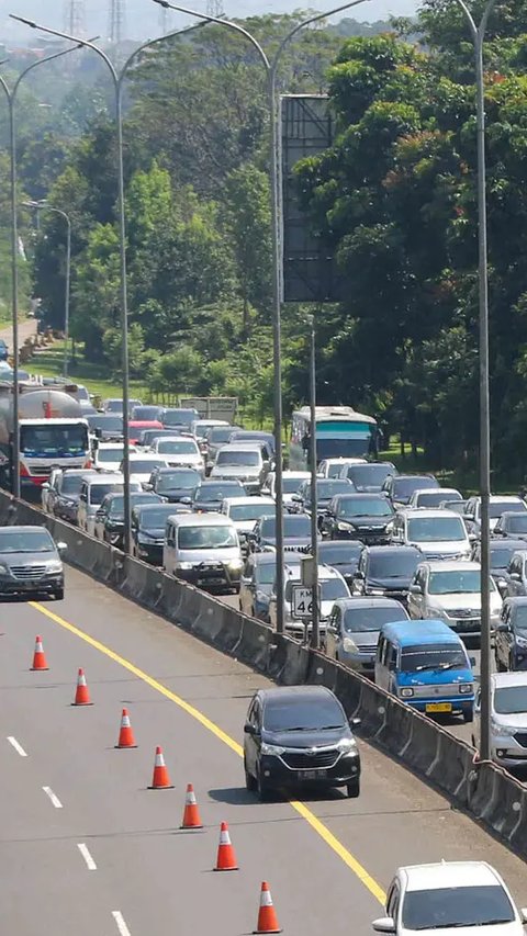 Putar Otak Cari Solusi Urai Macet Puncak yang Tak Pernah Ada Mereda