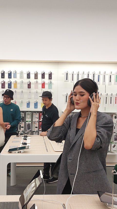 Apple Investasi Rp1,5 Triliun, Bakal Produksi Komponen AirPods Max di Kota Bandung