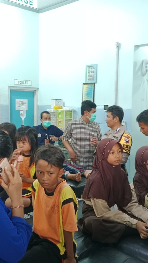 18 Siswa di Jepara Keracunan Usai Jajan Susu di Luar Sekolah, Polisi Cari Pedagang Untuk Penyelidikan