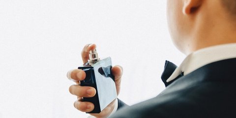 7 Aroma Notes Parfum Pria yang Paling Disukai Wanita, Aroma Tahan Lama dan Bikin Wanita Nempel Terus