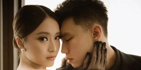 7 Potret Vior yang Lagi Viral di Media Sosial, Foto Bareng Pacar Jadi Sorotan