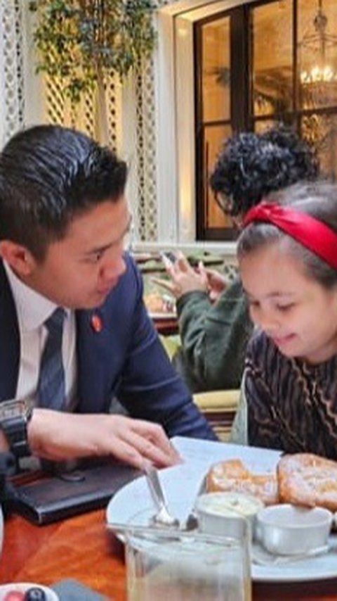 Sosok Cantik Keira Bikin Iri Para Cewek, Bisa 'Lengket' dan Rangkul Mayor Teddy Sesuka Hati