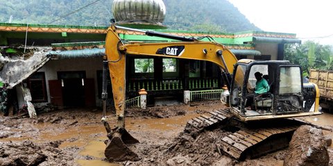 FOTO: Parahnya Kerusakan Akibat Terjangan Tanah Longsor di Karo Sumatera Utara, 10 Orang Tewas