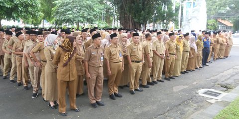 Kabar Gembira! Prabowo Naikan Gaji Guru Honorer & Guru ASN, Jadi Berapa?