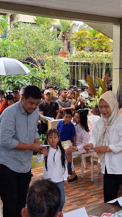 Usai Mencoblos untuk Pilkada Sumut, Bobby Nasution Langsung Tinjau Banjir di Kota Medan