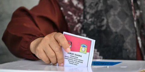 Viral Anggota KPPS di Ambon Ketahuan Coblos Surat Suara, Ini Tanggapan Bawaslu