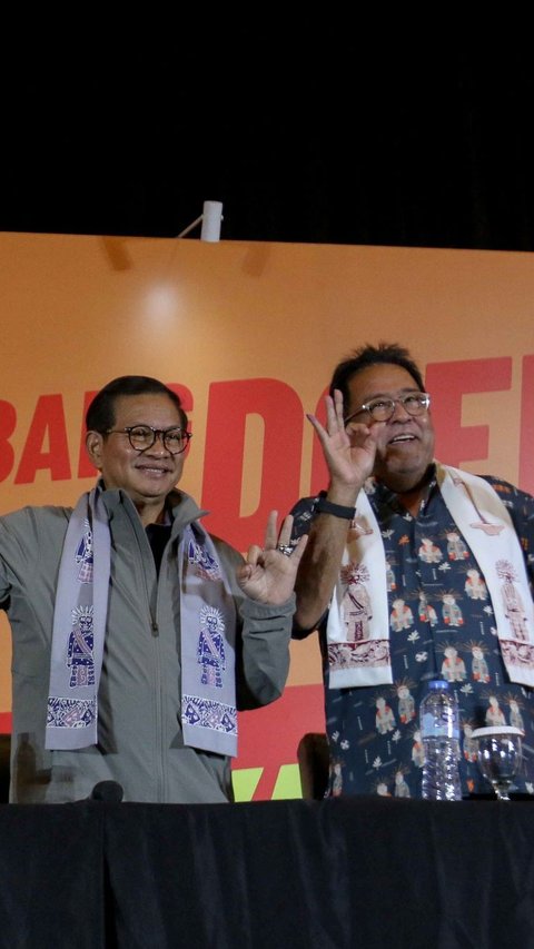 FOTO: Senyum Pramono-Rano Unggul Versi Quick Count di Pilkada Jakarta 2024