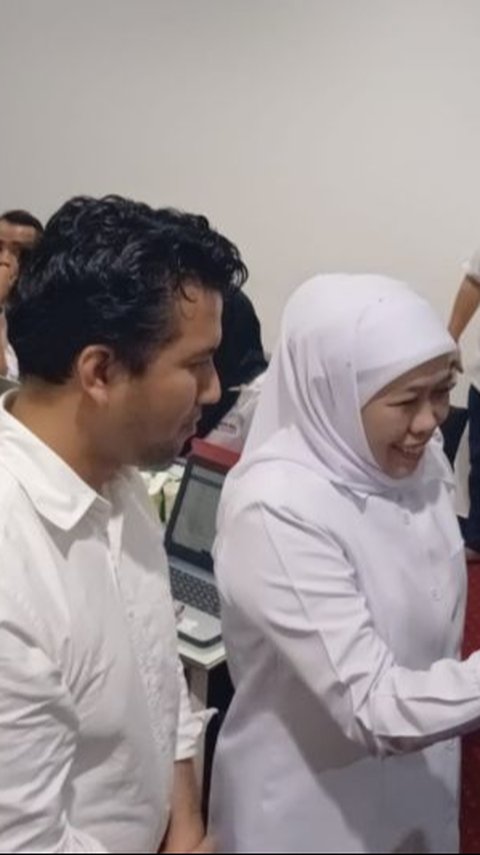 Jokowi Telepon Khofifah-Emil Dardak usai Unggul di Quick Count Pilkada Jatim: Saya Ikut Bahagia