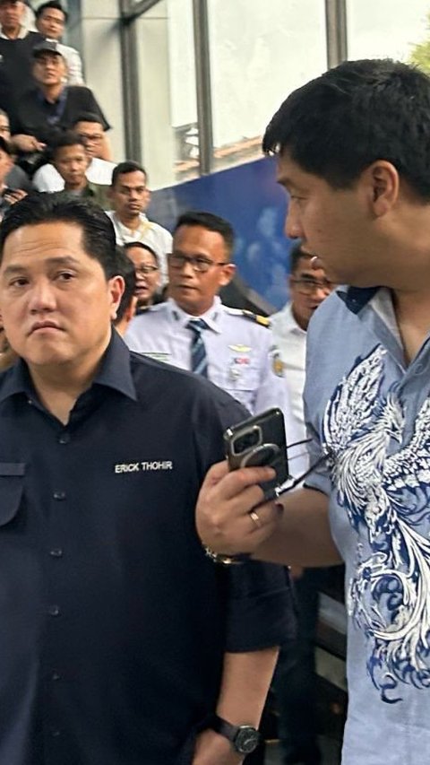 VIDEO: Momen Erick Thohir Temani Maruarar Kerja Naik KRL, Tinjau Perumnas Saat Libur Pilkada